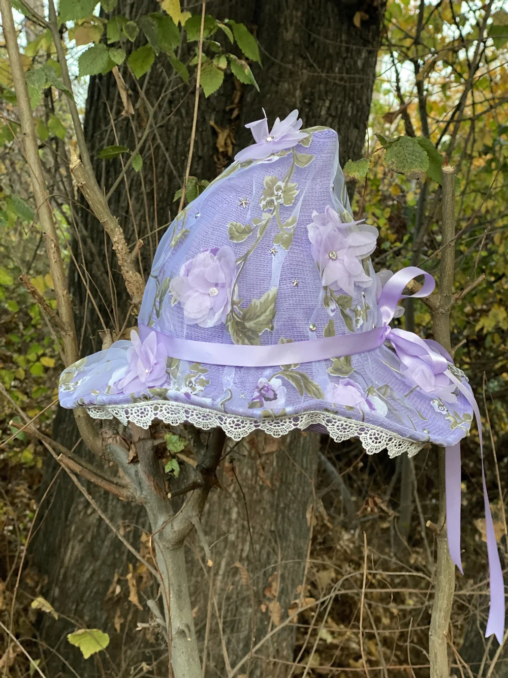 Lavender Floral Lace Witch Hat
